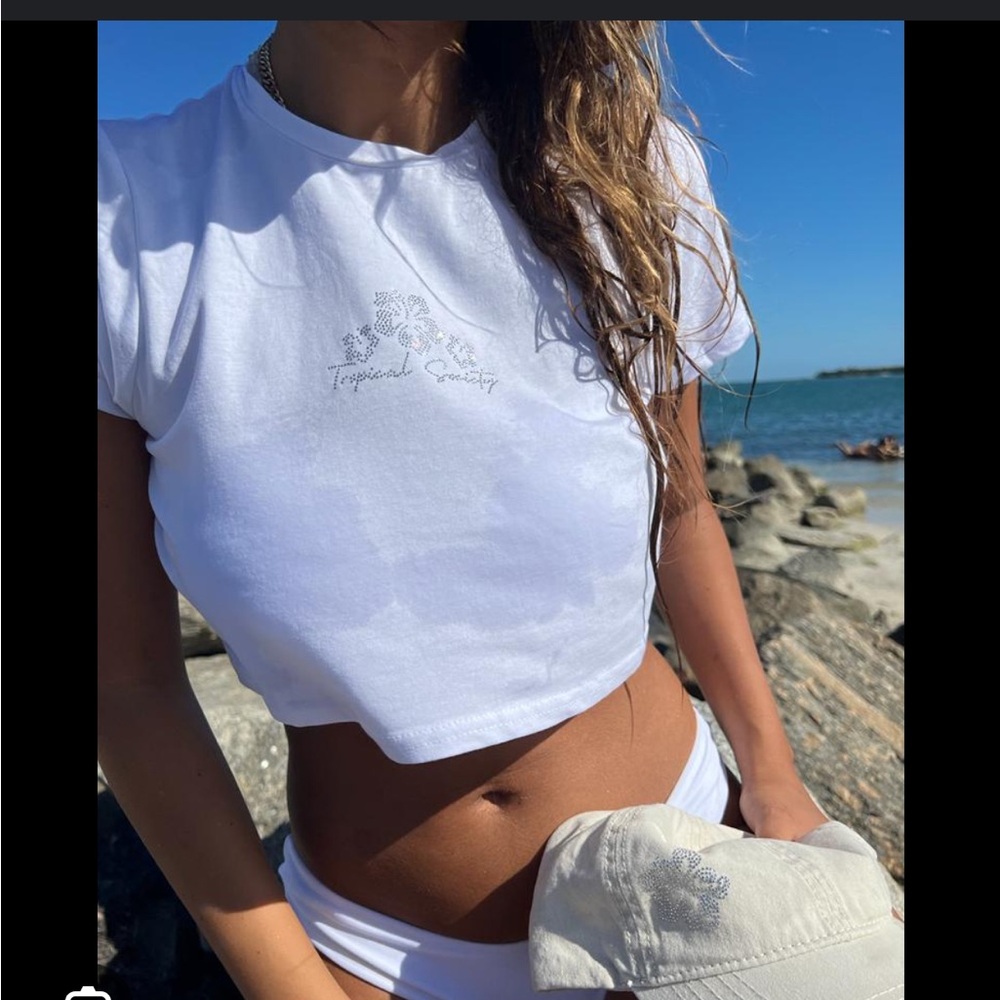 Y2K The Tropical Society Medium White Rhinestone Bling Crop Baby Tee Top